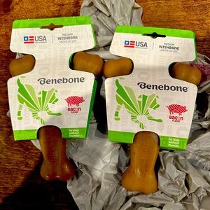 Benebone bacon flavored medium wishbone (2)